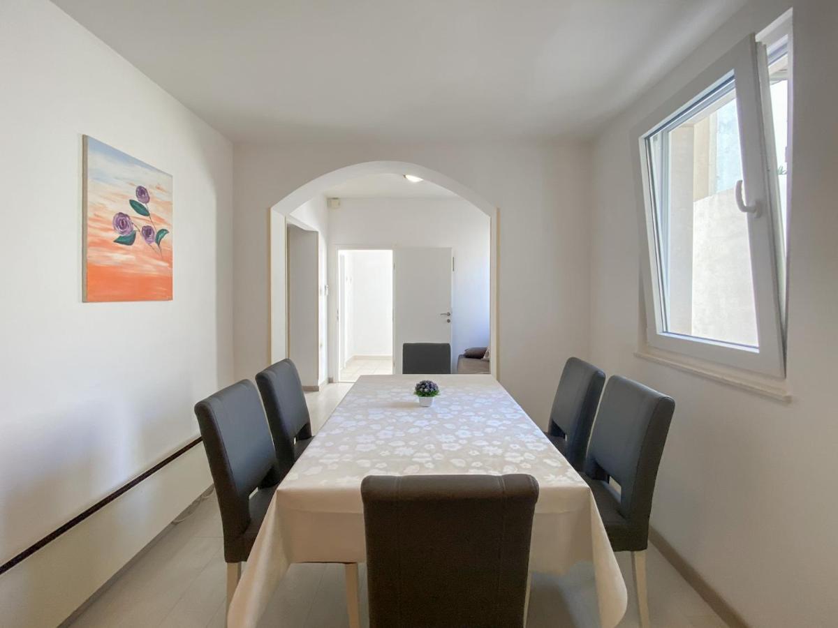 Apartment Dado Makarska Eksteriør billede
